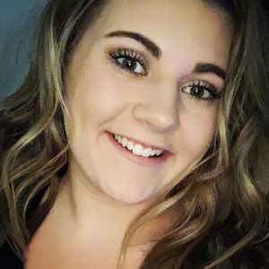 Meet your Posher, Britni